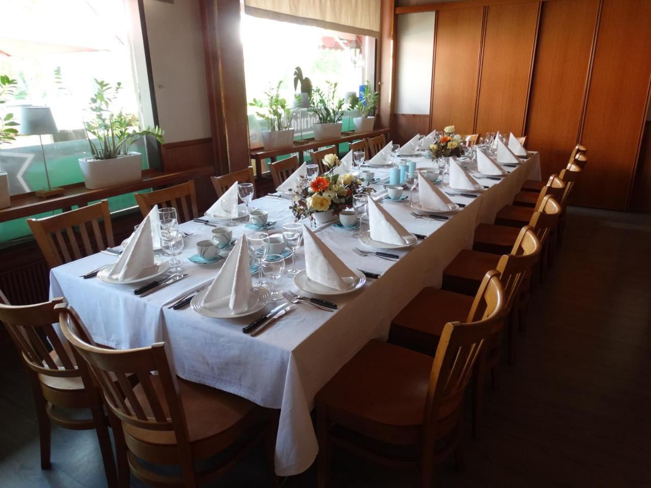 Botnia Hotel & Restaurant Kruunupyy Buitenkant foto